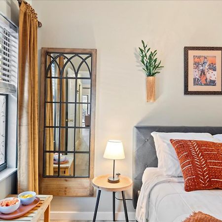 Artist'S Tower Townhome Just Renovated W Loft Gainesville Exteriör bild