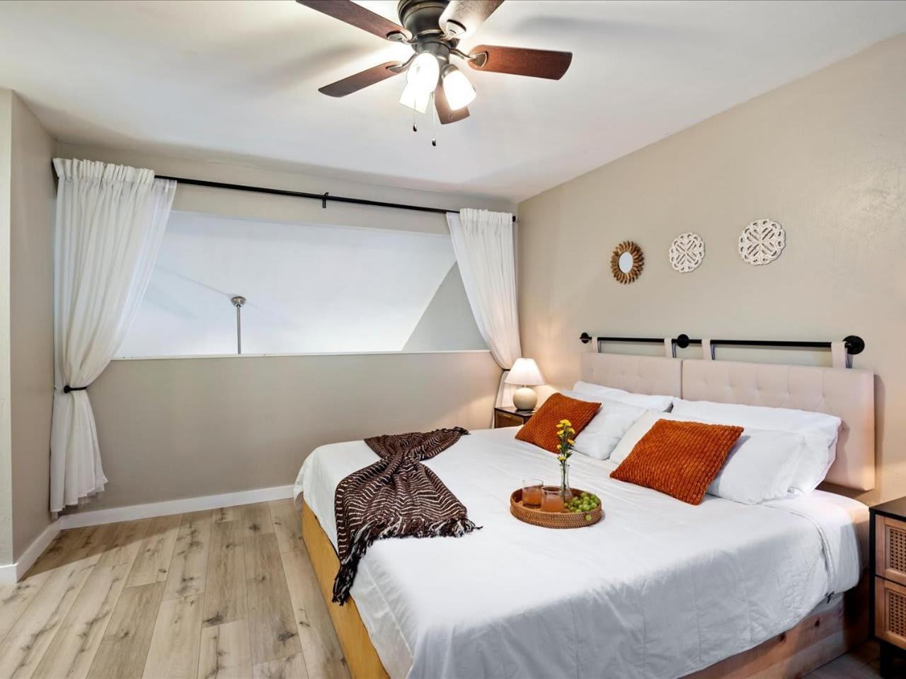 Artist'S Tower Townhome Just Renovated W Loft Gainesville Exteriör bild