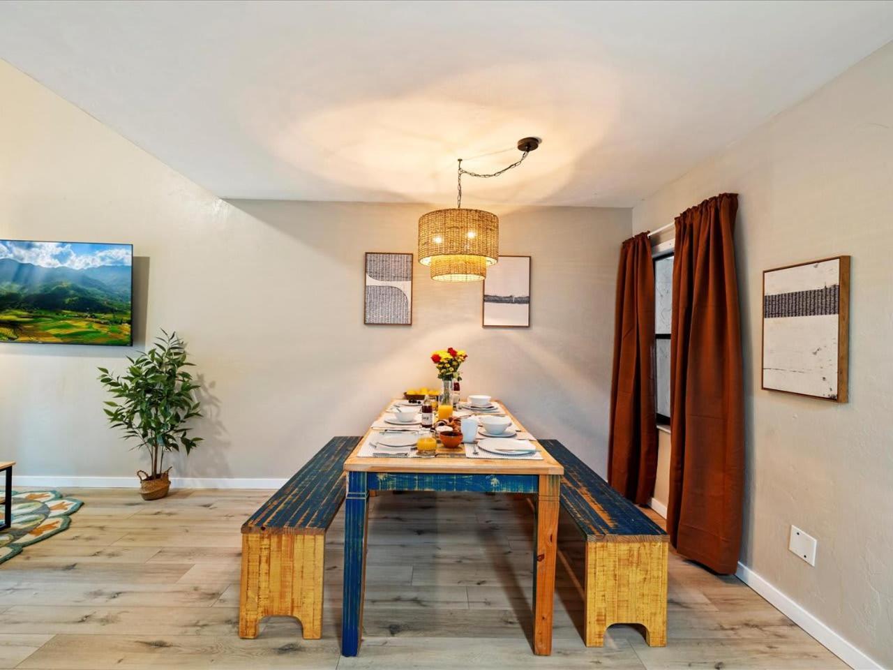Artist'S Tower Townhome Just Renovated W Loft Gainesville Exteriör bild