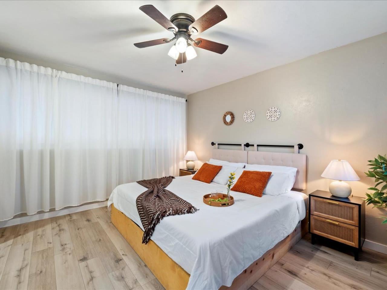 Artist'S Tower Townhome Just Renovated W Loft Gainesville Exteriör bild