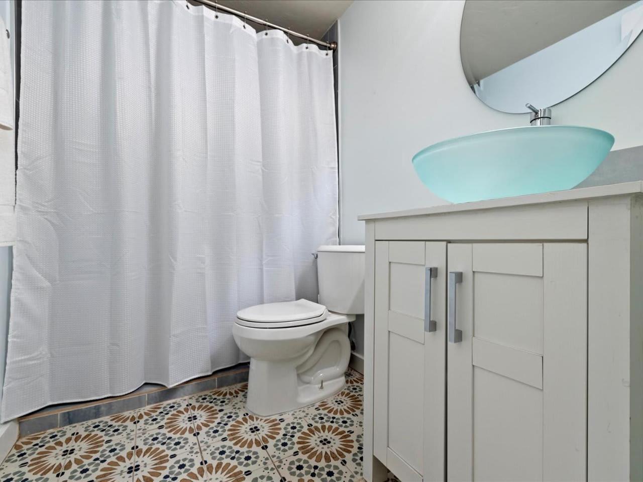 Artist'S Tower Townhome Just Renovated W Loft Gainesville Exteriör bild